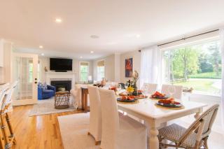 Great Chatham Location Near Beach - 2