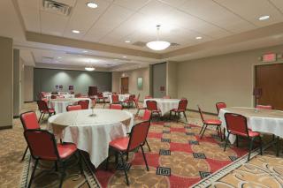 Holiday Inn Express & Suites Carbondale - University Area - 9