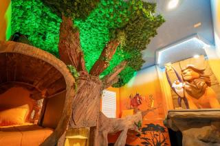 Spacious 15BR Villa Private Movie Theater and Themed Rooms - 5824 - 7
