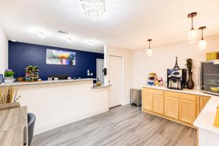Freer Executive inn and Studios - 1