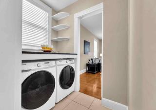 Warm and Spacious 2 Bedroom near Eden Park - 8