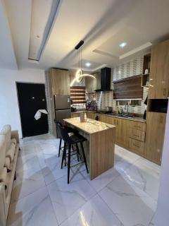 Lanre Apartment - 8