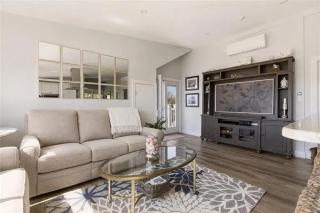 Beautiful 2 bedroom home in Newport Rhode Island - 6