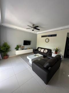 Tropical Apartments - 3