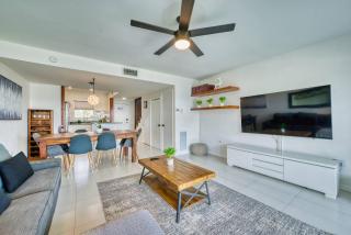 7mile Beachfront! 3 bedroom family beach condo - 2