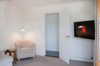 Spacious Contractor Hub Near Sizewell With Ample Off Road Parking - 9