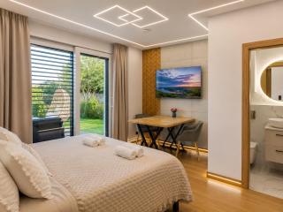 Zielona Ostoja - Pokoje i Apartamenty - 5