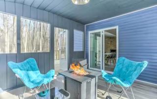 The Hut House 3BR 3BA Game Room Massage Chair - 3