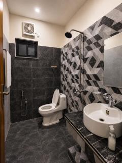 The Oramin Apartments - 3