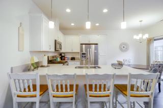 3 Mi to Nevada State Capitol & More! Inviting Unit - 9