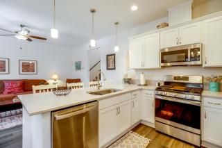 3 Mi to Nevada State Capitol & More! Inviting Unit - 1