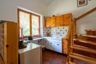Bergamini cabin - stream and garden - 1