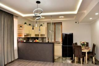 Goris Modern Comfort Home - 9
