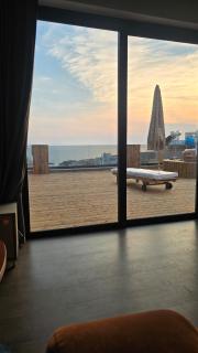 Penthouse with terrace, Jacuzzi, and sea view - 2