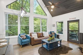 Enjoy Stairway to Heaven a Modern Secluded Cabin with Hot Tub Sleeps 6 Minutes from Dollywood PF Gatlinburg - 8