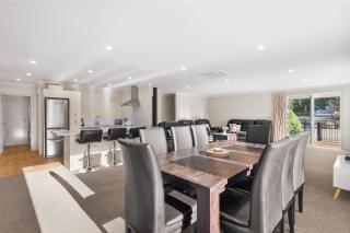 Modern Mackenzie Escape - 5