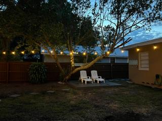 Clearwater 2BR Home Private Yard, Hammock & Grill 10 Min to Beach - 9