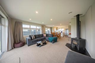 Fiordland Getaway - Te Anau Holiday Home - 8