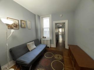 Clover 2900 - Apartment and Rooms with Private Bathroom near Washington Ave South Philly - 9