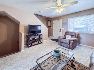 Lakeview Condo 871 3 - 5