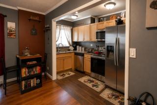Modern High-Floor condo at Heart of Downtown & Skyline Balcony - 7