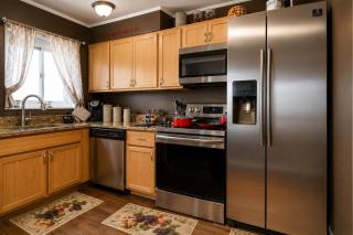 Modern High-Floor condo at Heart of Downtown & Skyline Balcony - 4