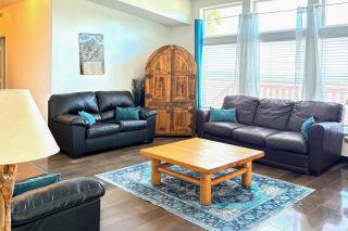 Spacious Family Home w/ Kayak + Deck on Bear Lake! - 7