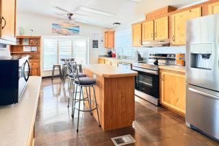 Spacious Family Home w/ Kayak + Deck on Bear Lake! - 3
