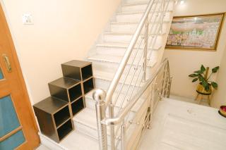Anagat - the Artful Apartment - 3
