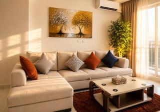 Central Marina Apartment & Sea View Balcony - 3