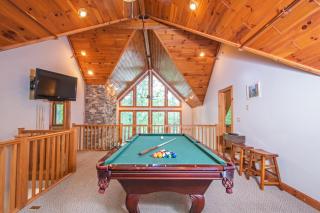 Lakey McLakeHouse - 6