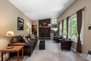 Rustic Retreat - 4