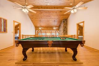 Grand Chestnut Lodge - 5