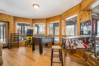 Grand Chestnut Lodge - 4