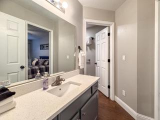 Inn Building Condo 107 - 5