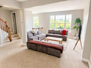 Spacious Woodbridge Retreat with Patio - 0
