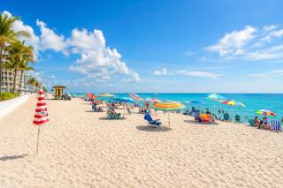 Extraordinary Oceanfront Condo - Heated Pool, Gym and Game Room - Hollywood Beach - 4