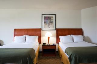 Holiday Inn Express Hotel and Suites Fairfield-North by IHG - 5