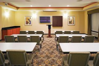 Holiday Inn Express Hotel and Suites Fairfield-North by IHG - 2