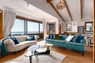 The Gallery Kaikoura - Ocean View Retreat - 9