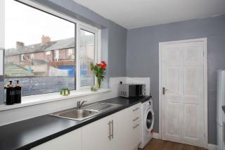 The Vacationers - Pvt Rooms with Shared Bath - 3