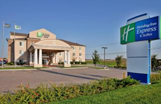 Holiday Inn Express Hotel & Suites Wichita Airport by IHG - 9