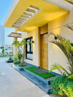 Luxury Resort Villa with Private Pool Oasis - 5