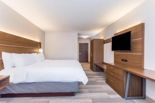 Holiday Inn Express Hotel & Suites Eau Claire North by IHG - 7