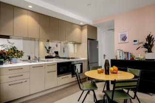 SOUBA Modern & Unique 2BR Apt - Free Parking Pool & Gym - 6