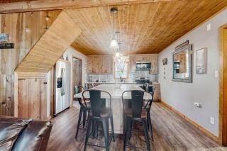 Little Cozy Cabin - 3