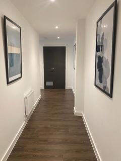Superb Modern Central Flat with Free parking, Gym and Minster views - 9