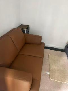 E Convenient, livable, and close to commercial districts近商圈电车大学便利别墅大床房 - 3