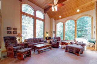 New England Cottage - 0