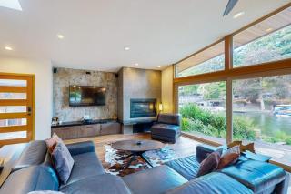 Luxury on the Lake - 7
